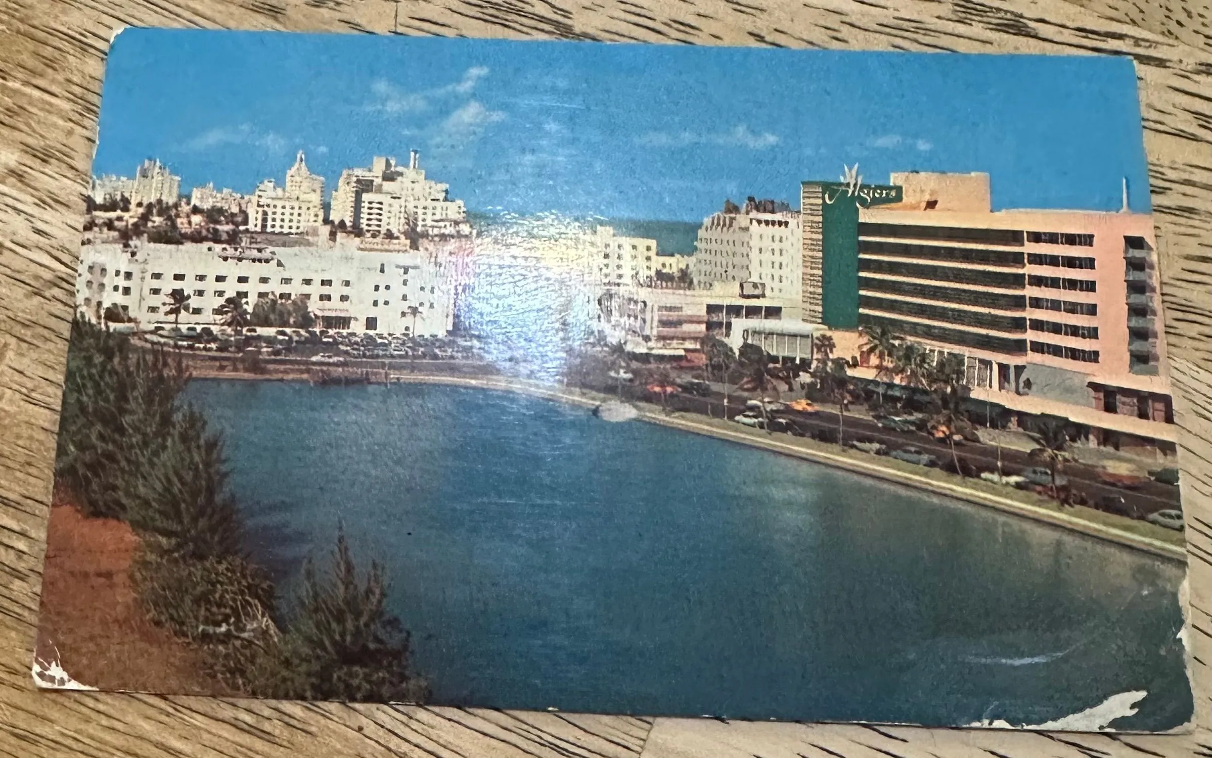 An unnumbered postcard